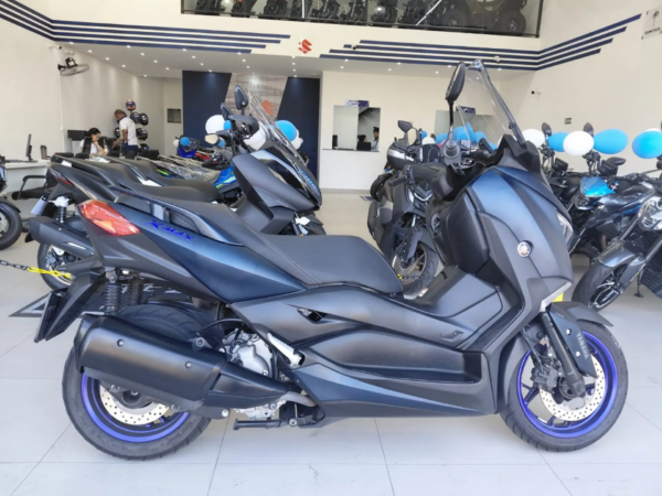 Yamaha XMAX 250 Seminova Baixo KM – 24/24